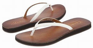 clarks spa sandals brown